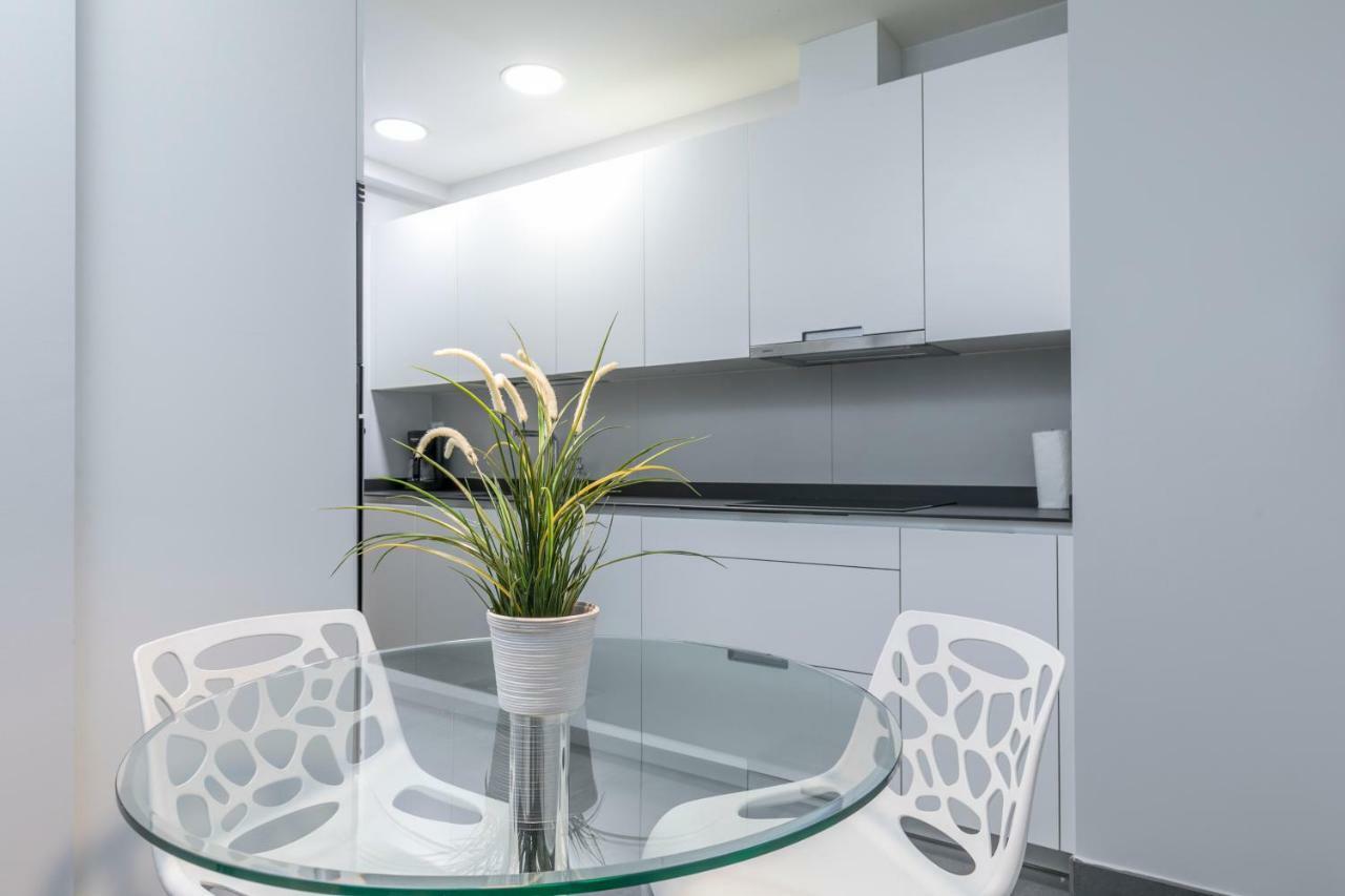 Zurriola Suites By Forever Rentals San Sebastian Bagian luar foto